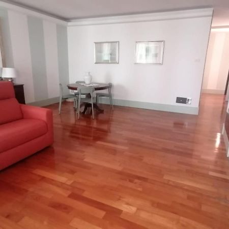 דירות דסנזאנו דל גארדה Le Finestre Sugli Ulivi מראה חיצוני תמונה
